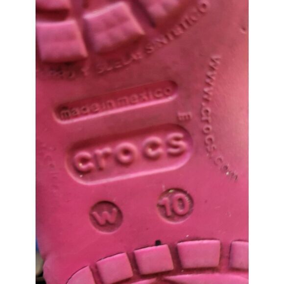 Fushia Crocs sz 8M - Picture 3 of 3